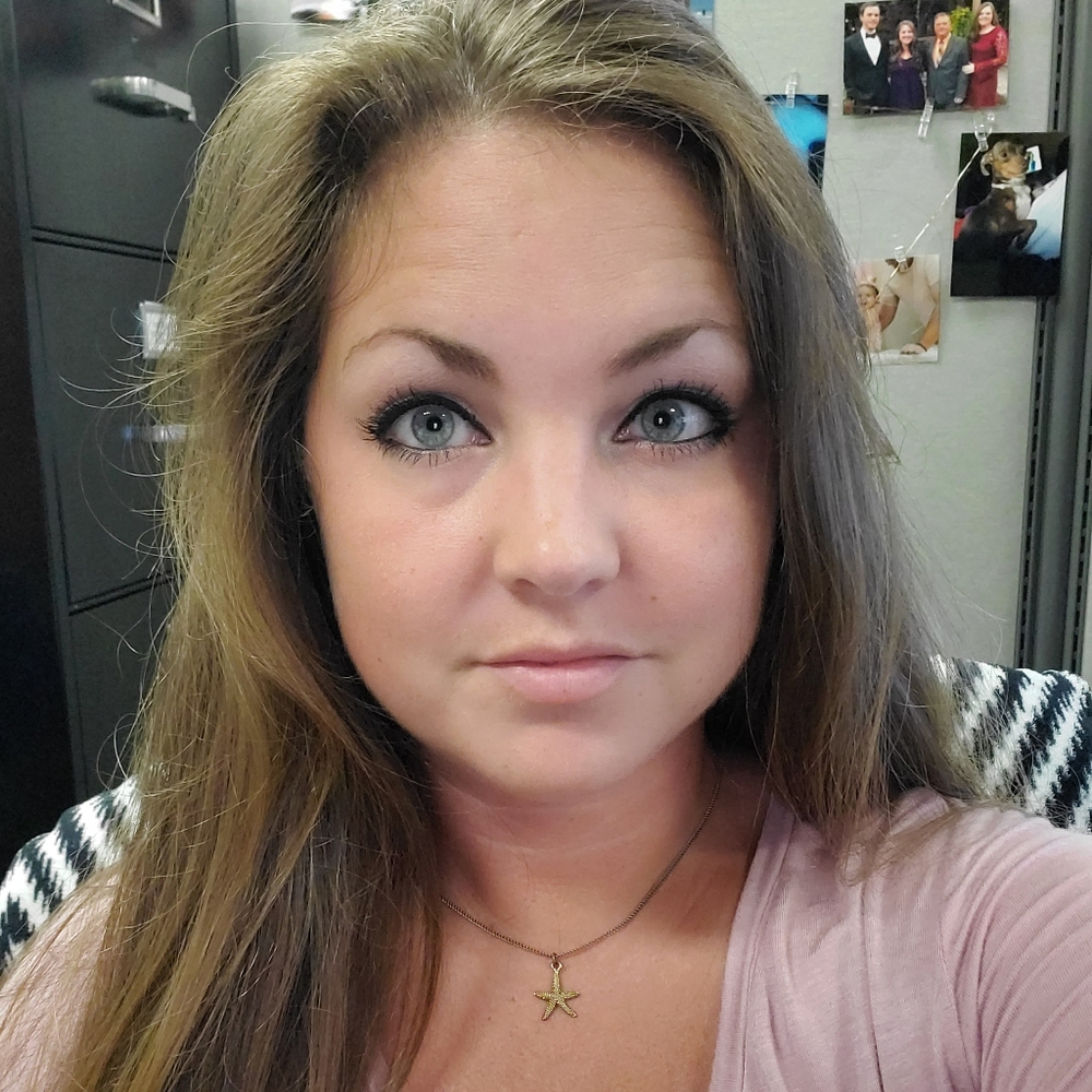 Meet your Posher, Alyssa